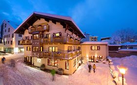 Hotel Glasererhaus Zell Am See 3*